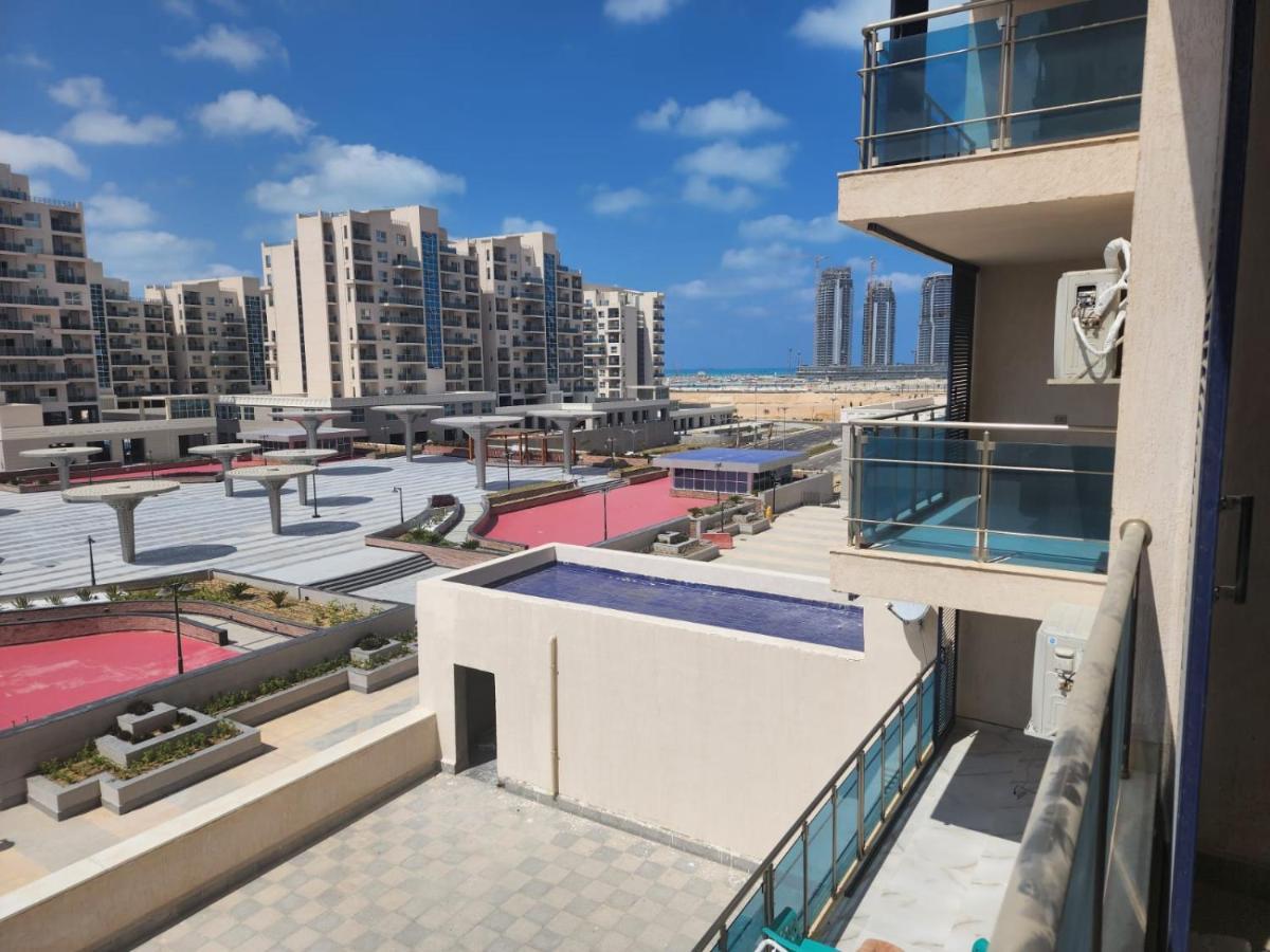 الداون تاون الجديده خلف الابراج El Down Town New El Alamaein شقة *